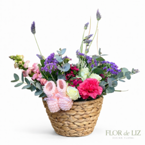 Kit Maternidade com Sapatinho em Cestaria